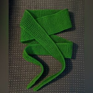 Elegant Green Knit Scarf